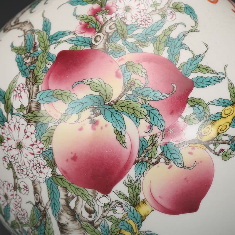 清乾隆粉彩福寿九桃天球瓶 景徳鎮 陶磁器 装飾品 現代工芸品 美術品 置物