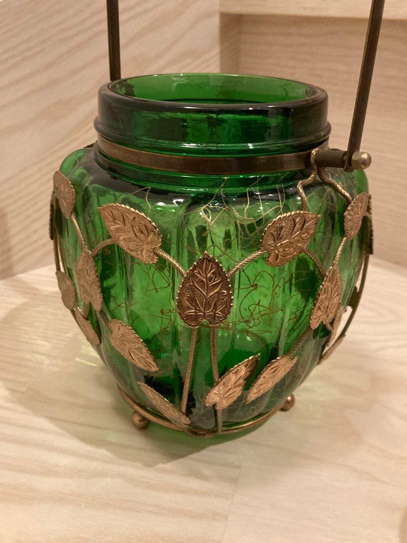 希少　ガラスオルゴール　真鍮キャンディ緑ゴールド　ガラスポット　ビンテージ寺田製