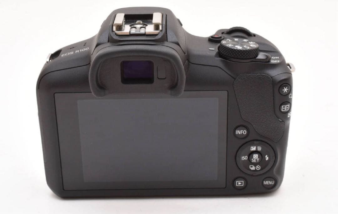 ミラーレスカメラ　Canon EOS R100