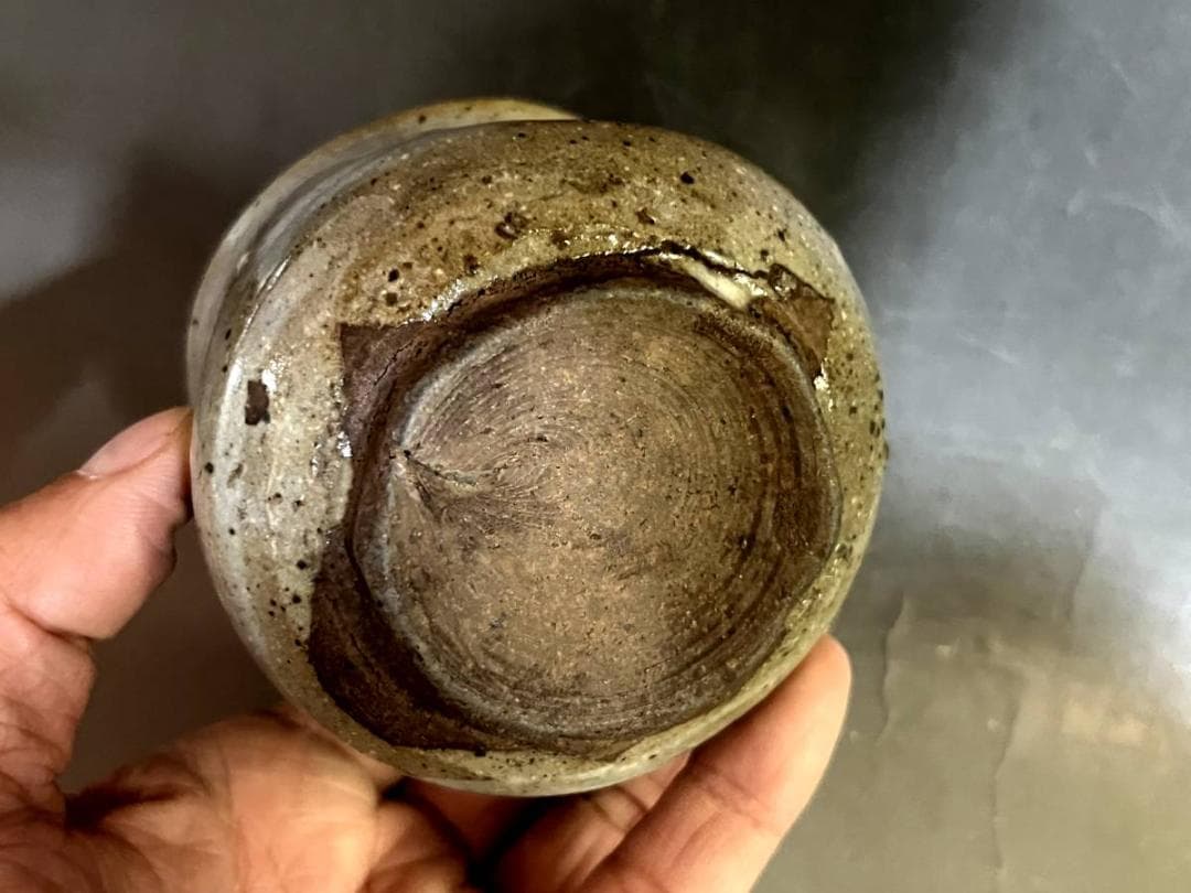 湯飲み■刷毛目 立ちぐい飲み 江戸期 えくぼ 箆目 湯呑み 糸切り高台 骨董■