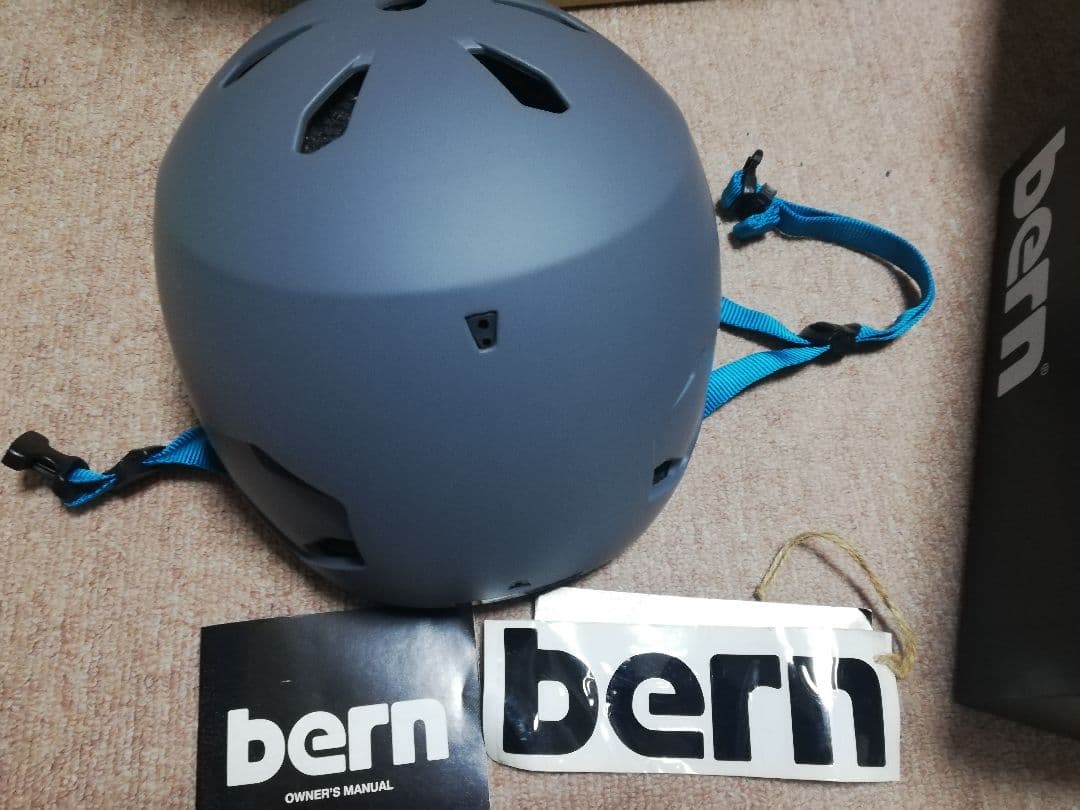 BernヘルメットXXXLサイズ　未使用　開封済み