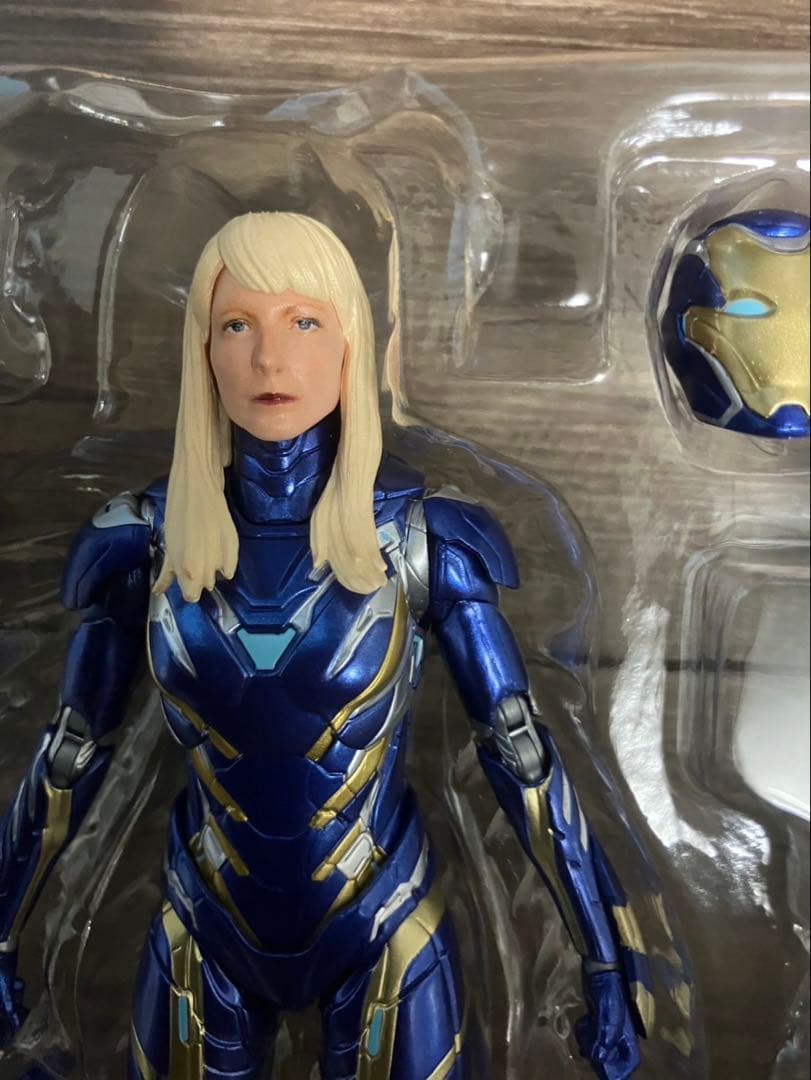 アイアンマン MK-85 & マーベル・レスキュー セット