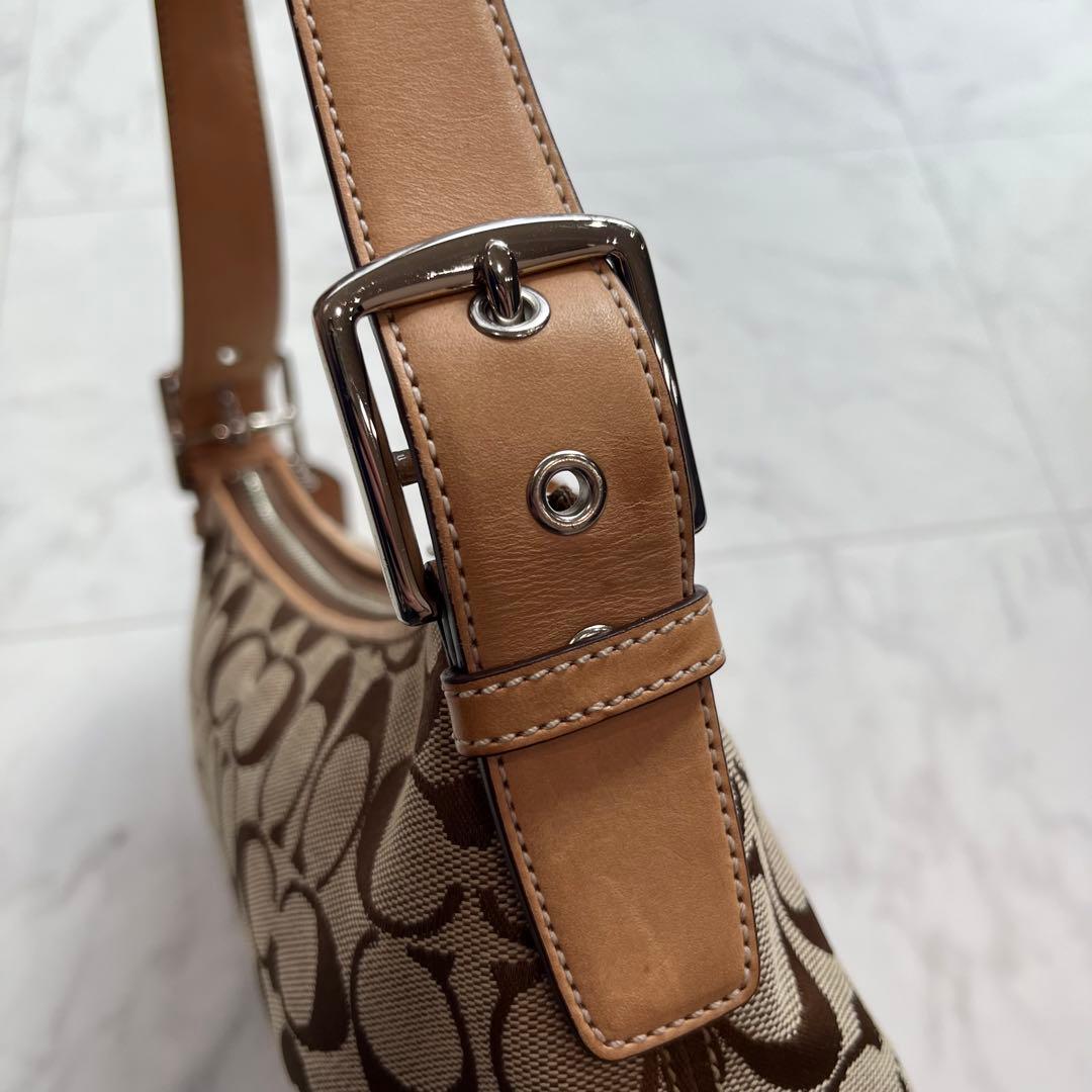 良品✨coach アクセサリーポーチ　ワンショルダーバッグ　シグネチャー 袋付き
