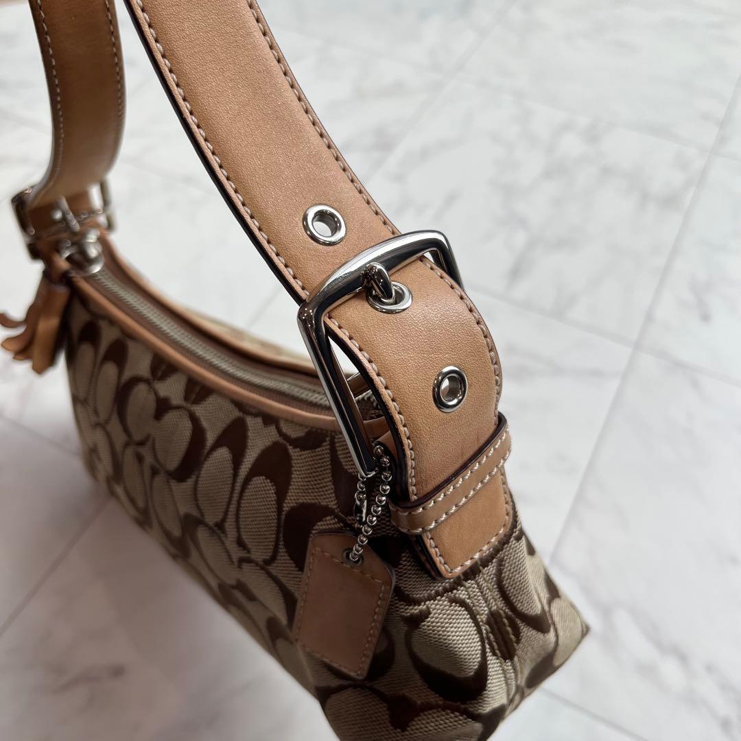 良品✨coach アクセサリーポーチ　ワンショルダーバッグ　シグネチャー 袋付き