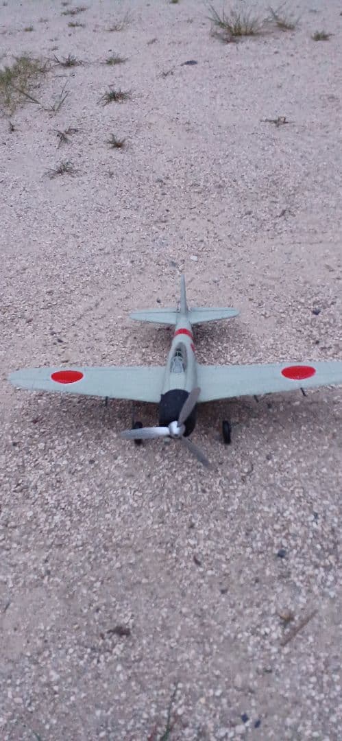 RC戦闘機 零戦52型　VOLANTEX