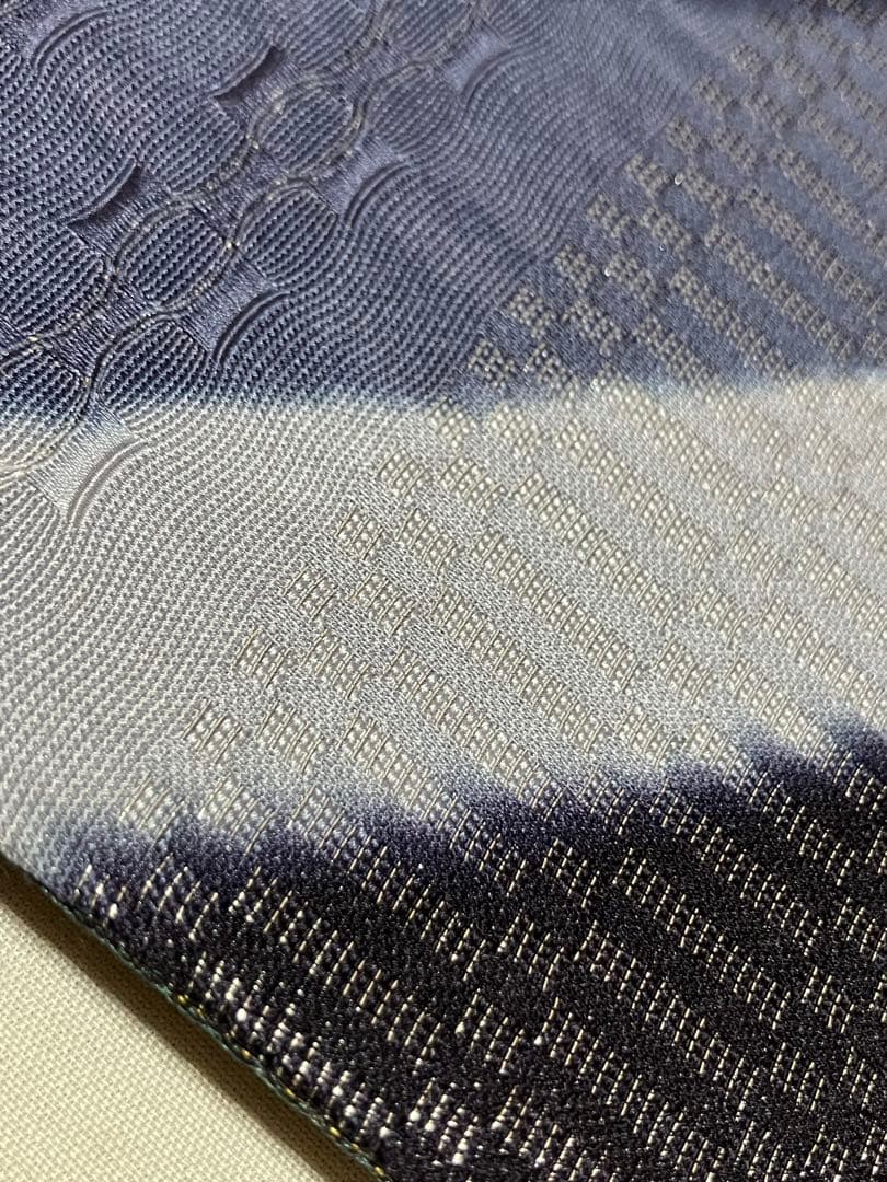 西陣 袋帯 全通柄 正絹 ロートン織風 横段 縞 銀通し 未使用 イ6398