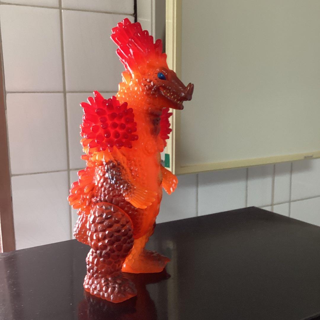 円谷コミュニケーションズ　ベロクロンミサイル全弾発射　怪獣郷　美品