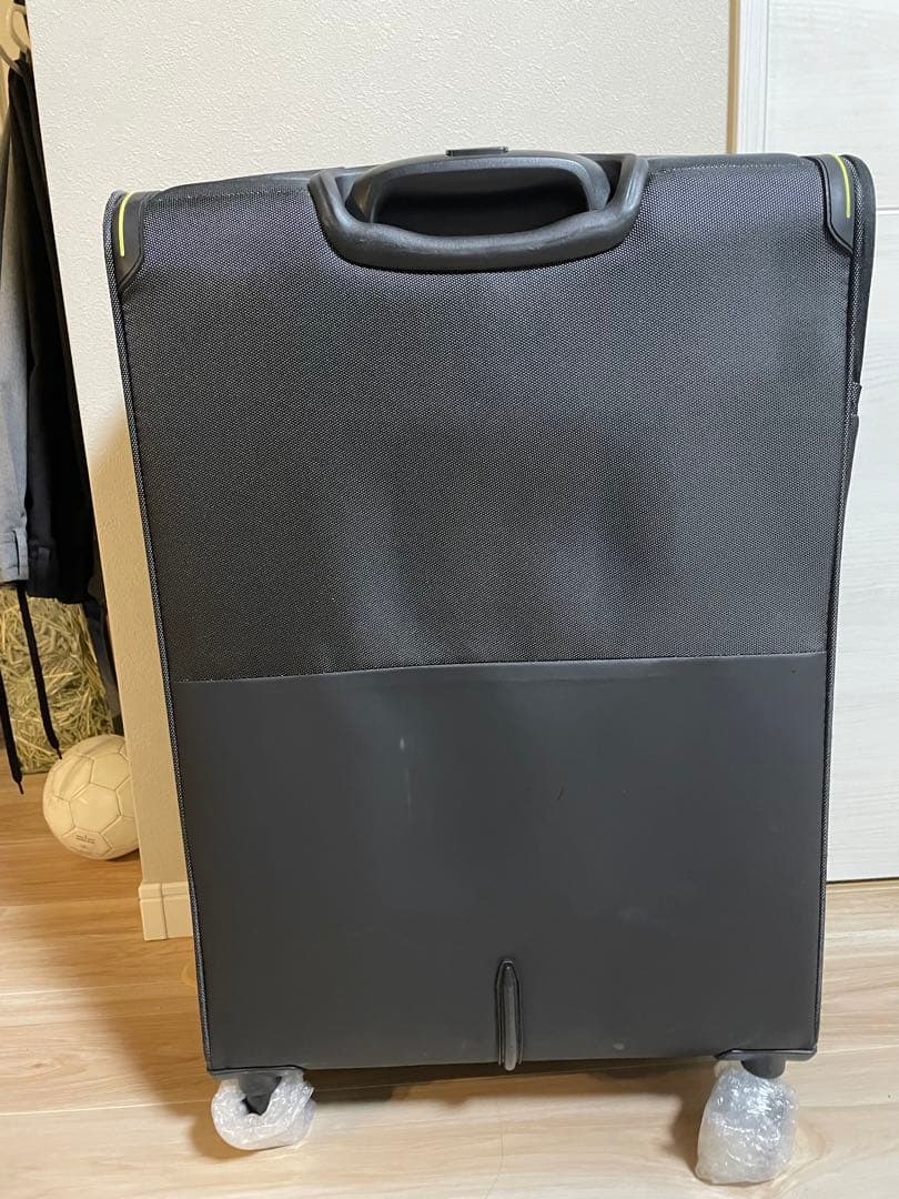 Samsoniteサムソナイト　ストラリウム スピナー エキスパンダブル　M