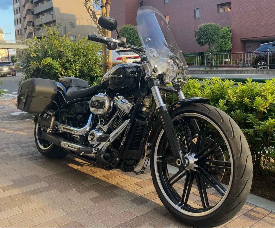 ハーレー純正　ブレイクアウト用　バイクシールド ライトスモーク