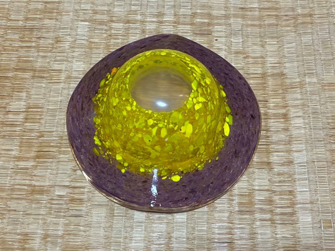 岩田ガラス 硝子 紫と黄色 ガラス皿 灰皿 【岩田藤七】共箱