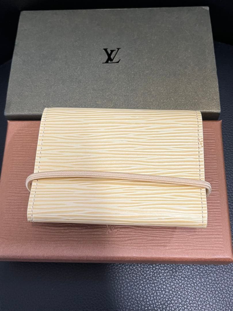 Louis Vuitton レザー 三つ折り財布