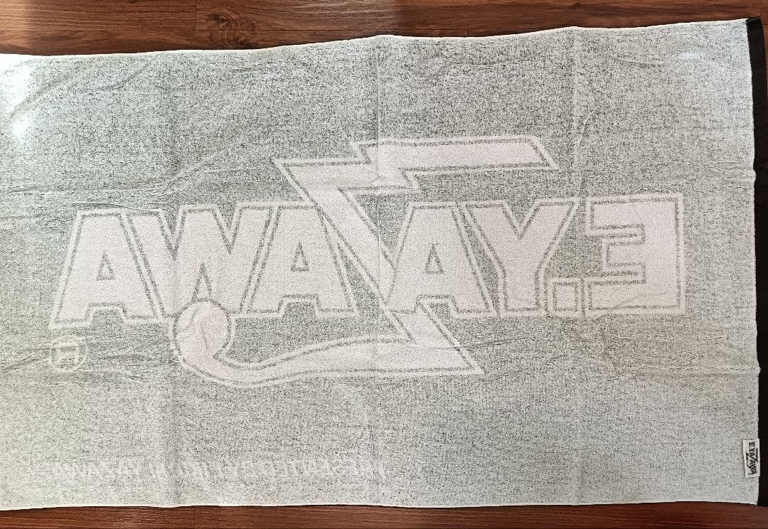 【新品未使用】矢沢永吉スペシャルビーチタオル　SBT （ロゴ）紫 旧サイズ