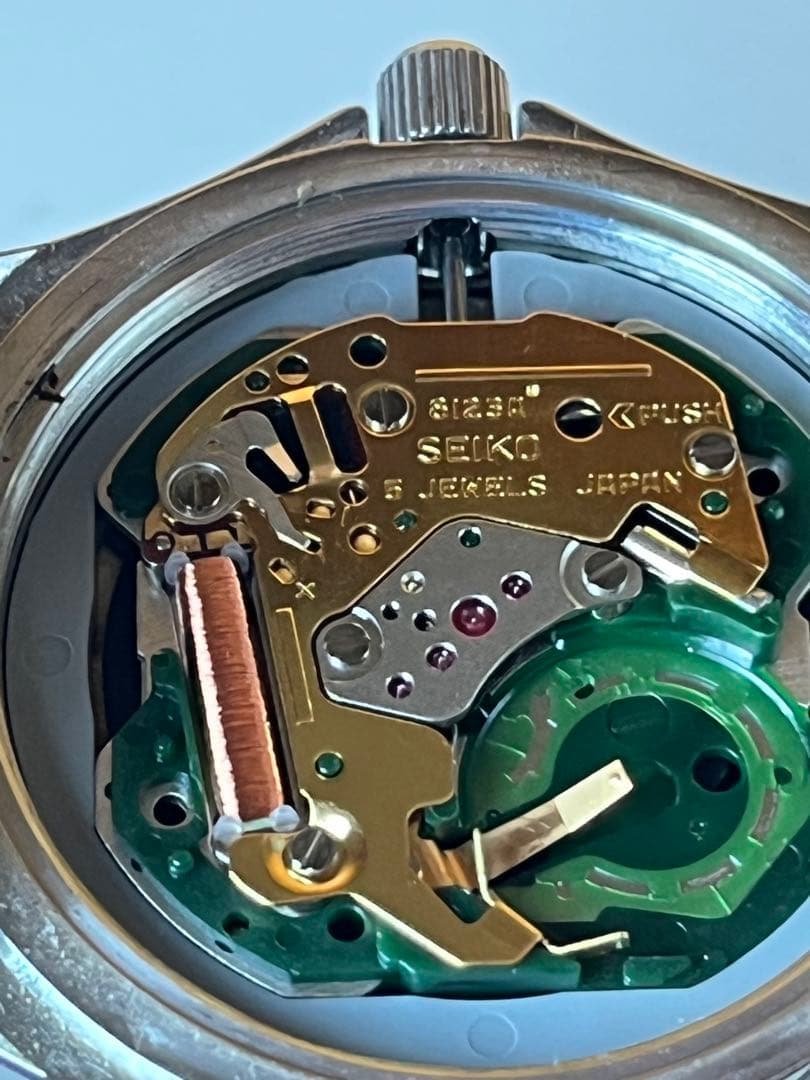 seiko 腕時計　8123-7250 新品電池　稼働品