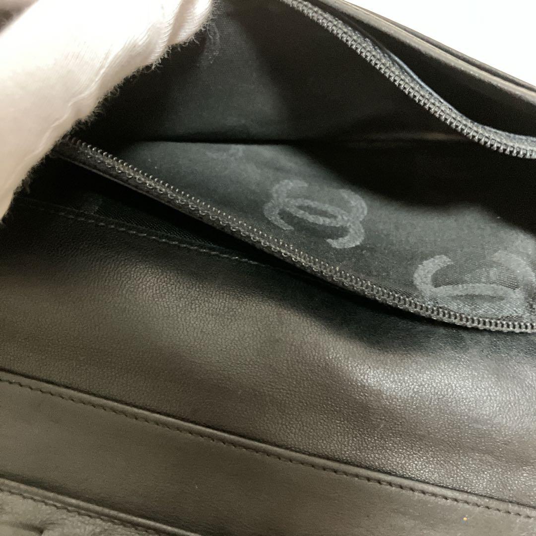 ✨本物鑑定済✨CHANEL キャビアスキン　ココマーク　二つ折り　長財布　黒