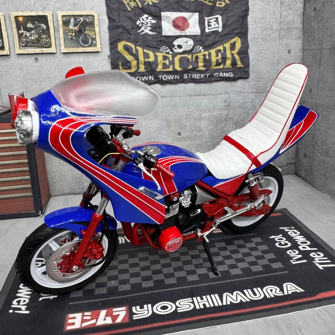 バイクプラモデル（ゼファー完成品）