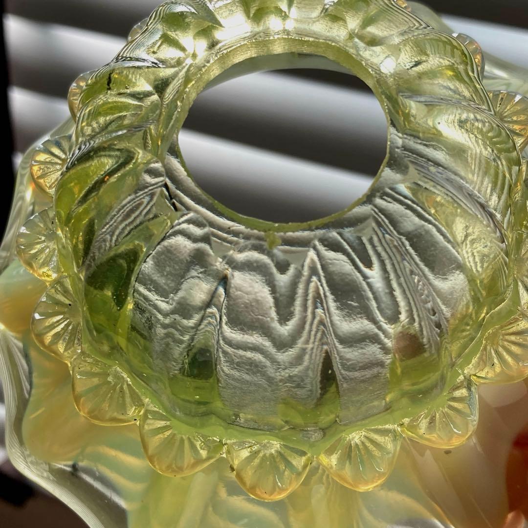 ヴァセリンガラス　【John Walsh】　シェードとランプスタンド　☆専用☆