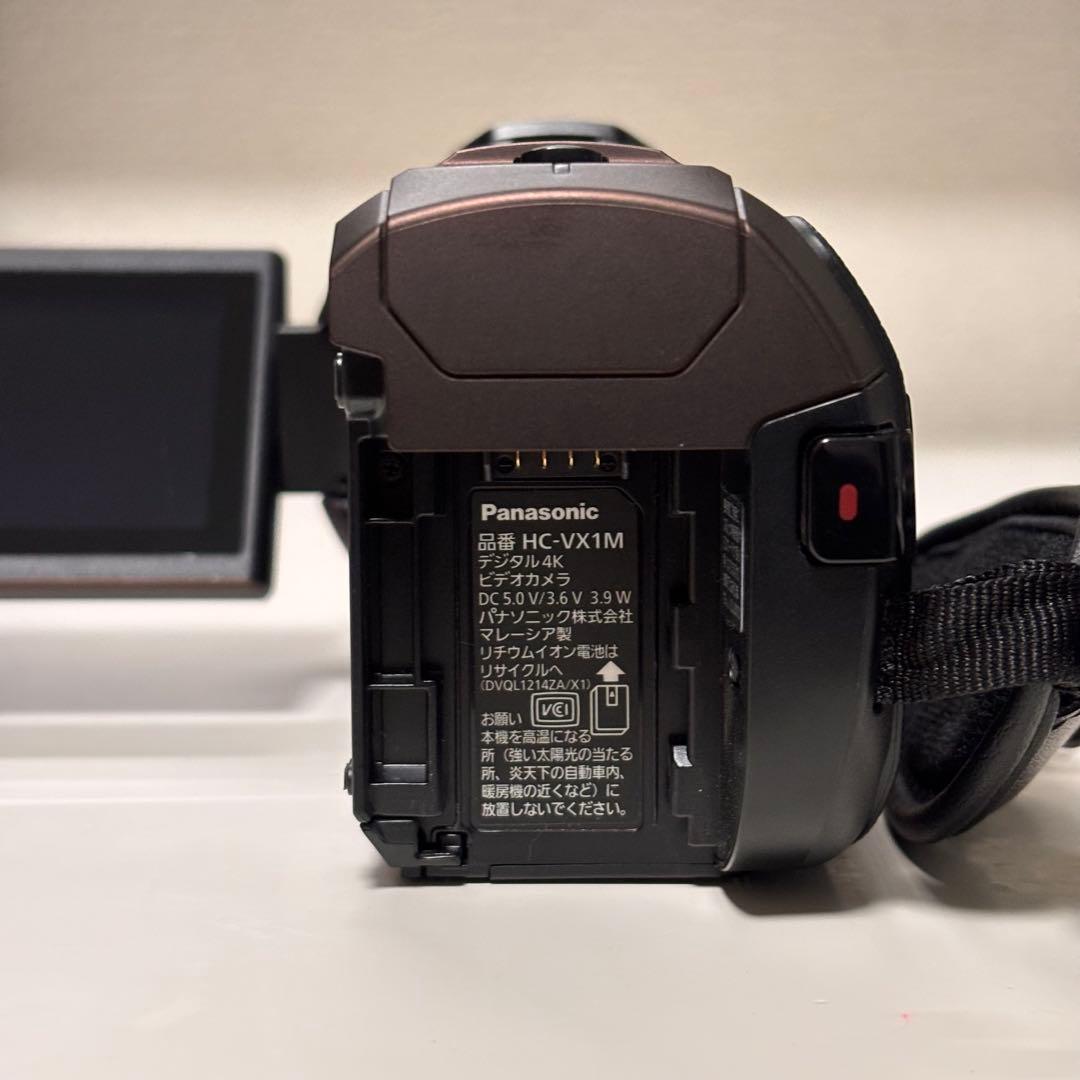 【Panasonic】4Kビデオカメラ HC-VX1M SDカード・バッテリー付