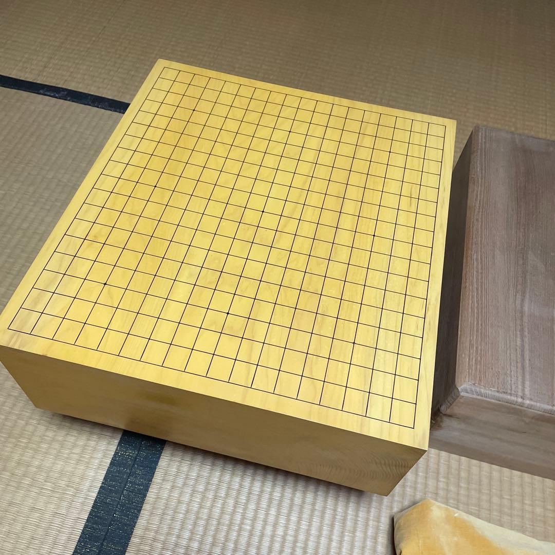 囲碁盤　脚付へそ有り　布カバーと桐箱付き