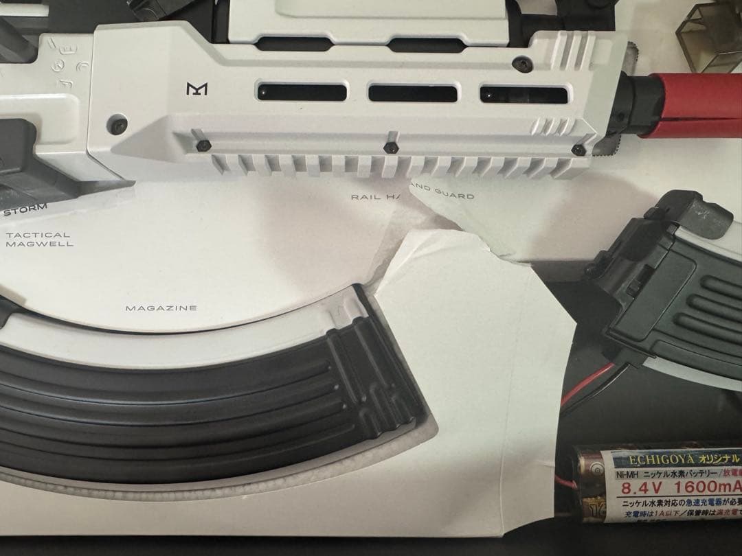 東京マルイ　次世代電動ガン AK ホワイトストーム　即使用可能