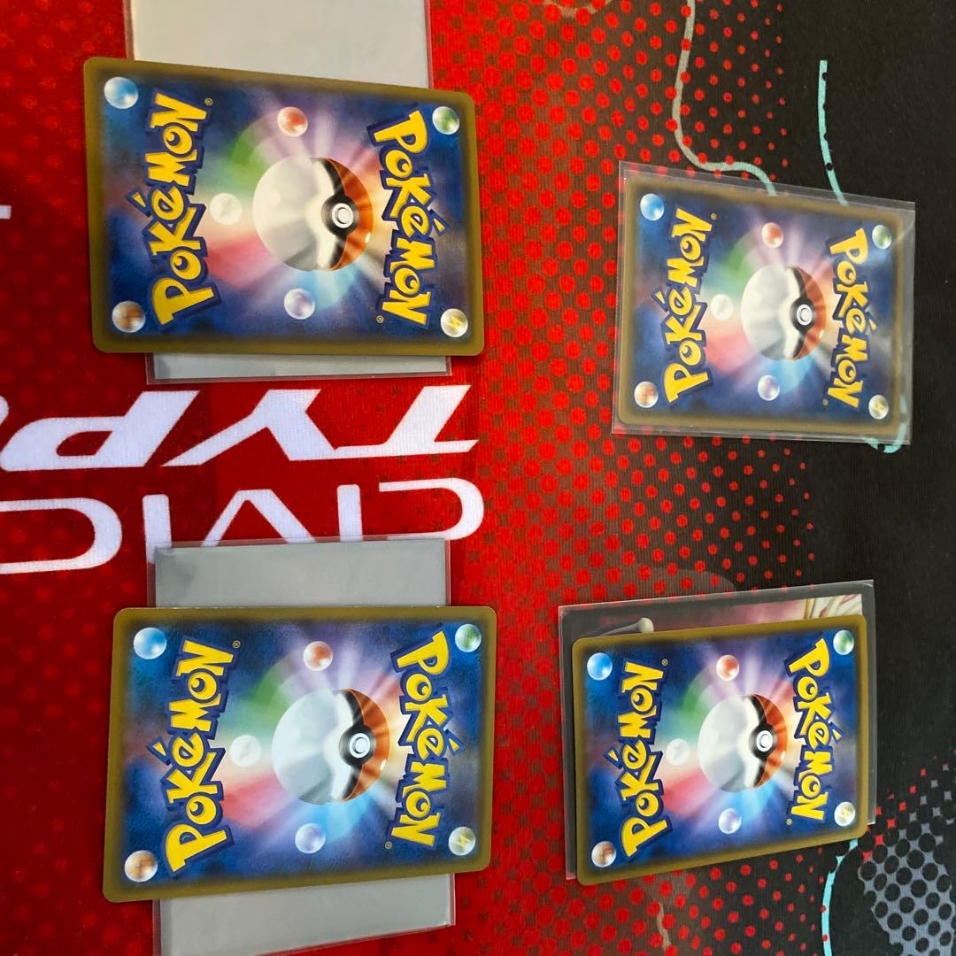 ピカチュウ プロモーションカード 4枚セット　20thピカチュウイオンピカチュウ