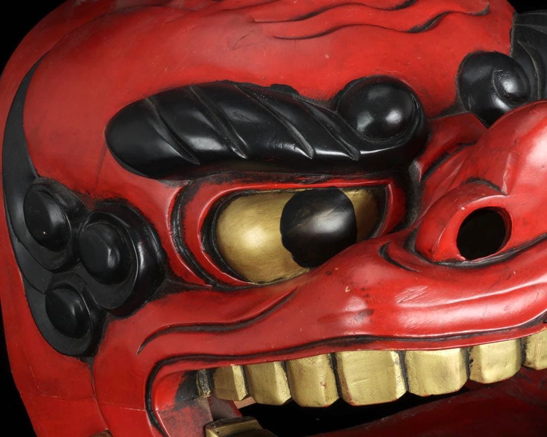 時代物 木彫獅子頭 朱漆塗金彩 幅34cm 獅子舞 神楽面 魔除 縁起物 骨董品