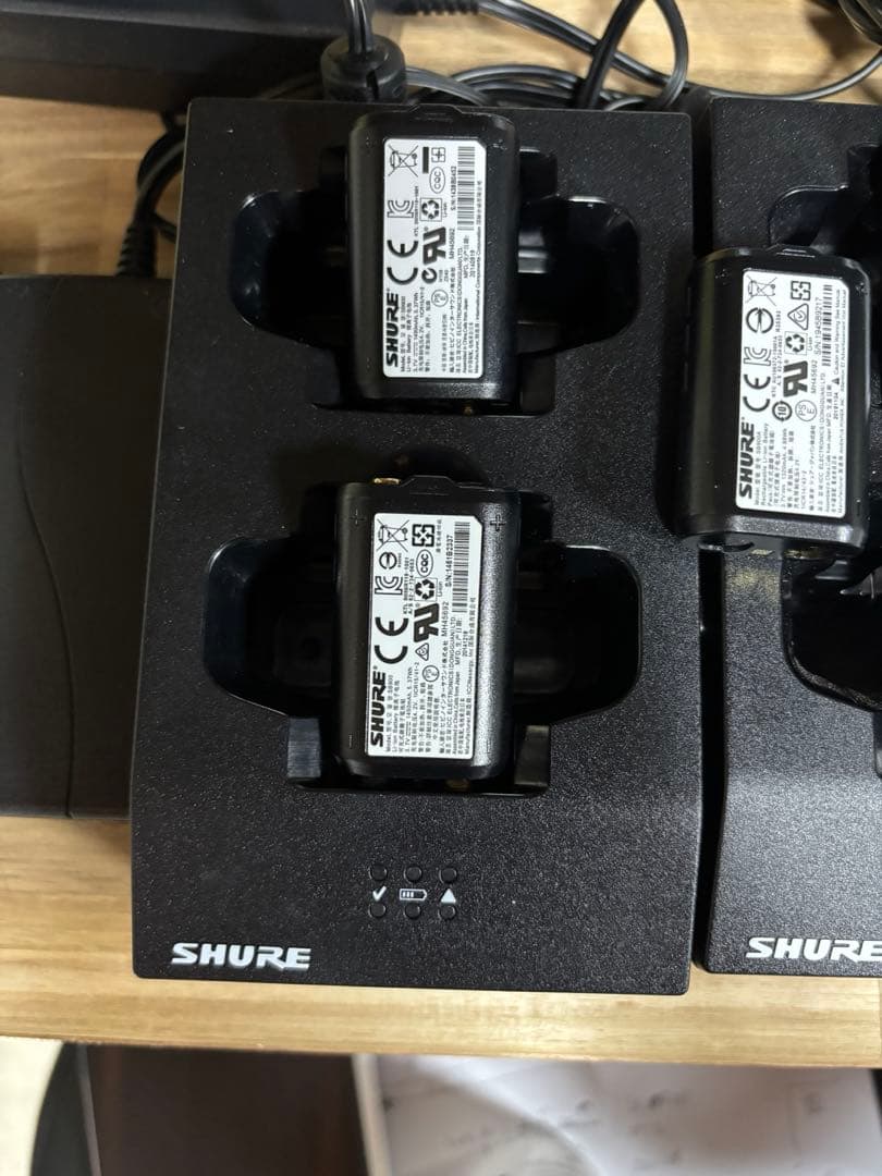配信機器・PA機器・レコーディング機器 SHURE SB900A SB900 SBC200