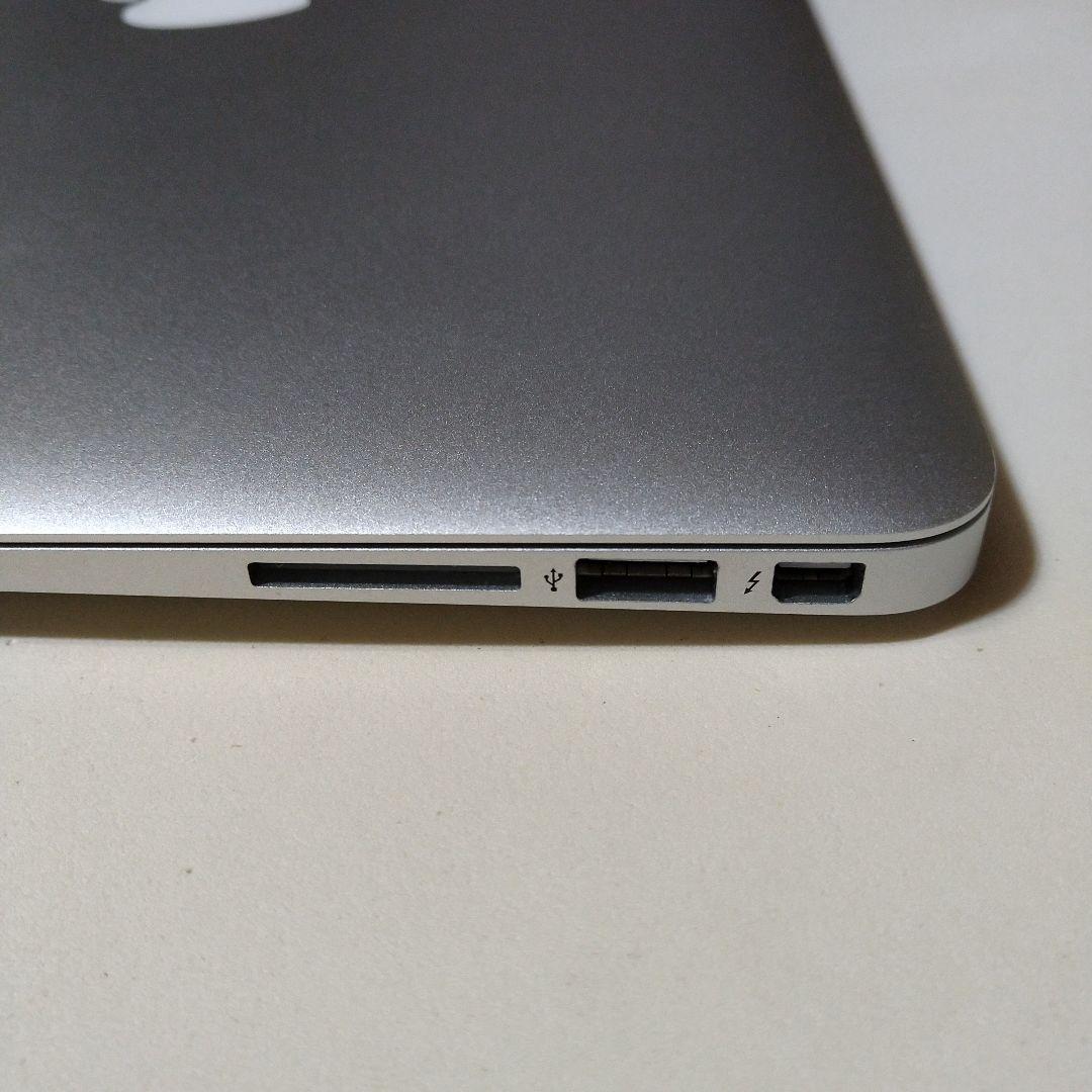 APPLE MacBook Air 13インチ 2014 A1466