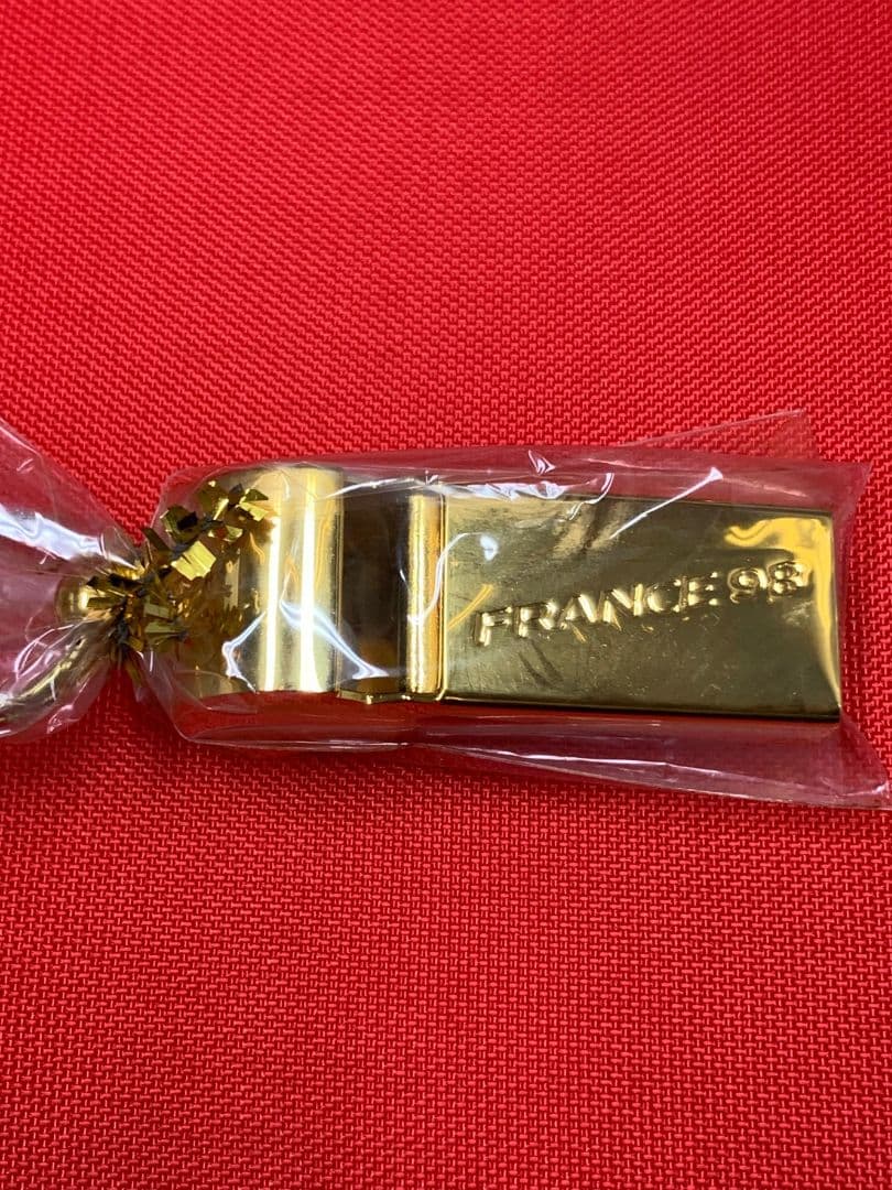 入手不可能！廃業・野田鶴声社 ’98フランスWC 非売品金張ホイッスル