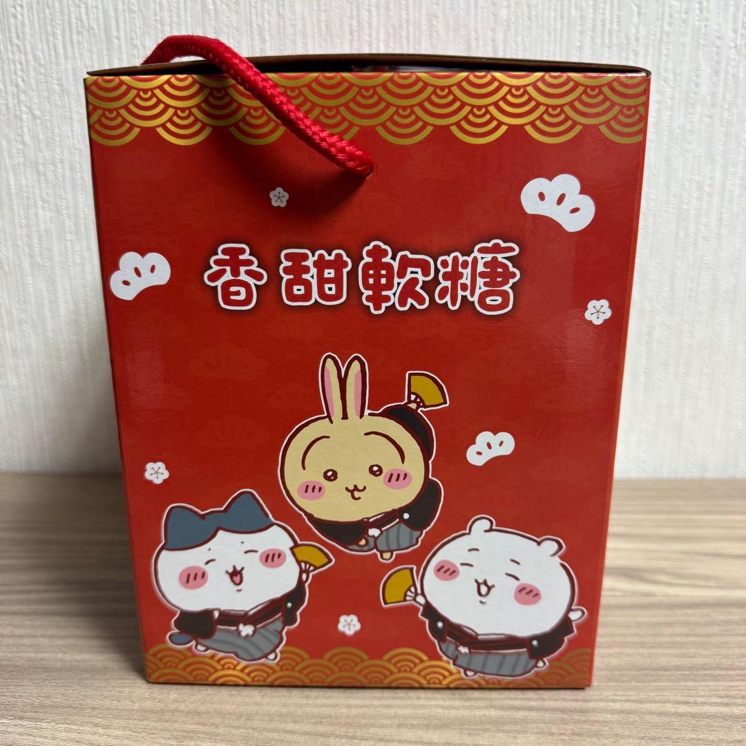 ちいかわ ダルマ型 貯金箱 ちいかわ ハチワレ 台湾 セブンイレブン コンビニ