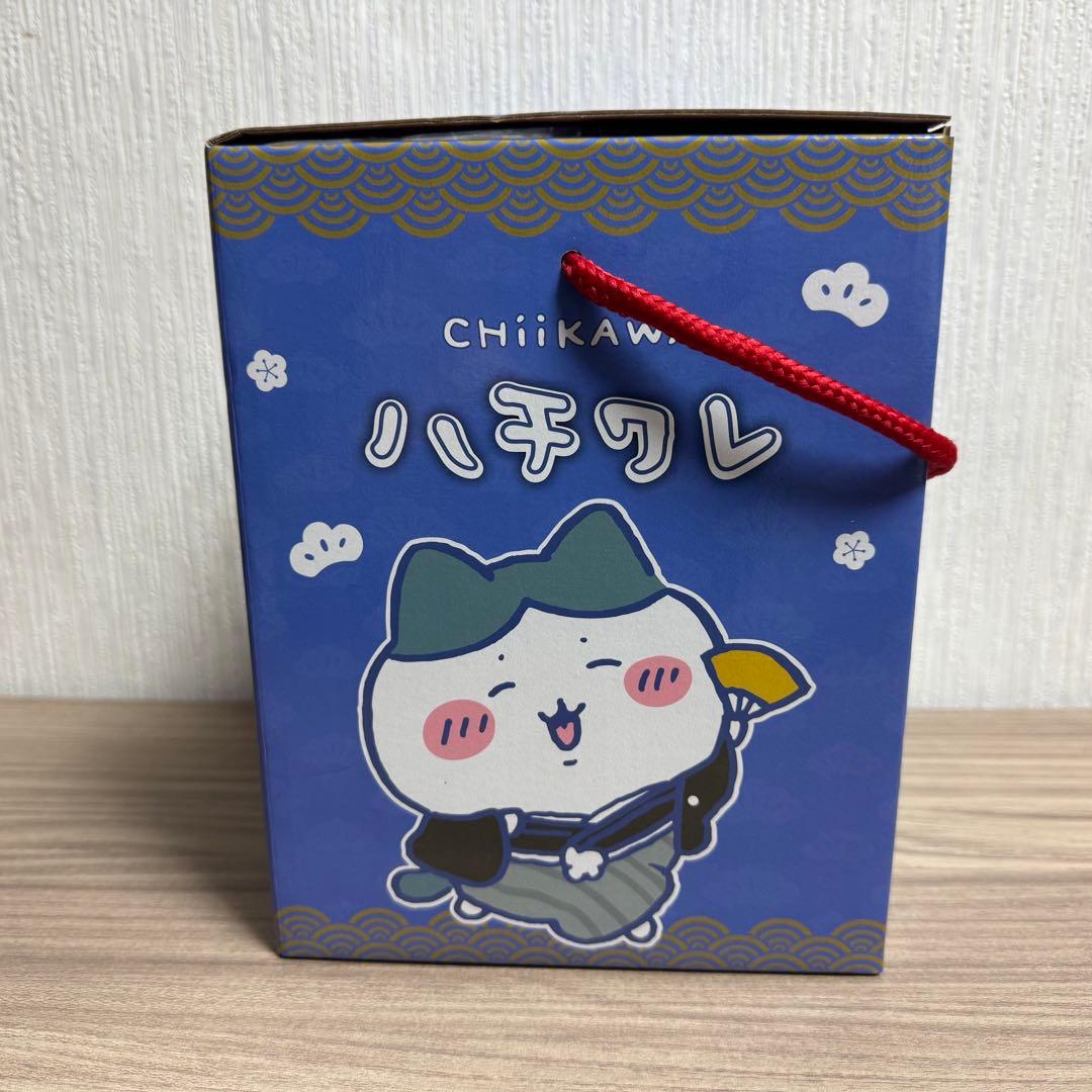 ちいかわ ダルマ型 貯金箱 ちいかわ ハチワレ 台湾 セブンイレブン コンビニ