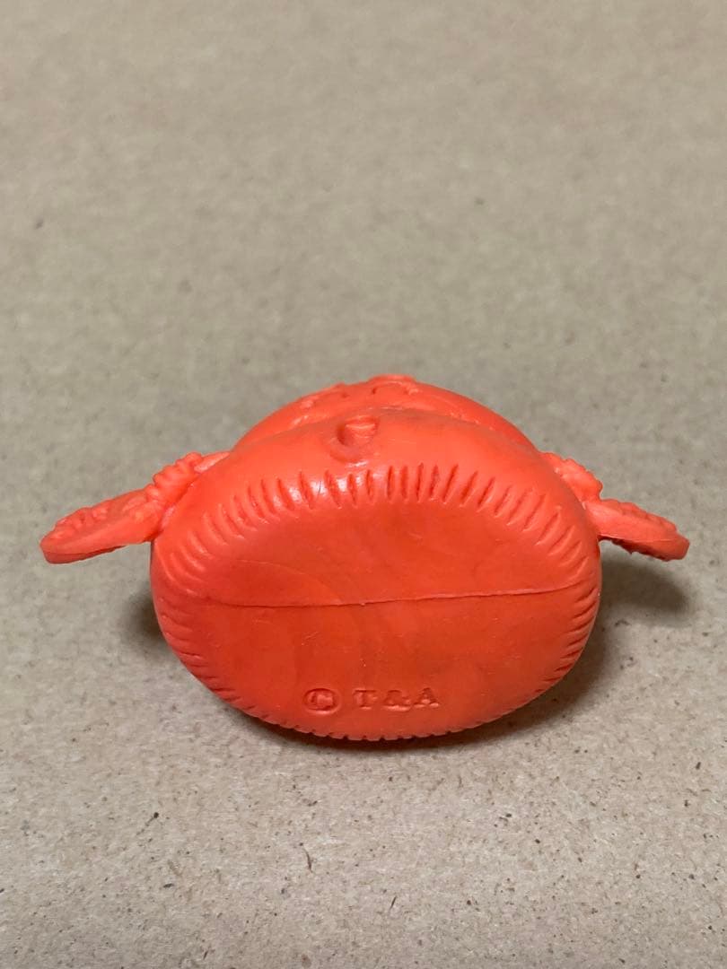 Dr.スランプアラレちゃん　うんち大　消しゴム　橙色