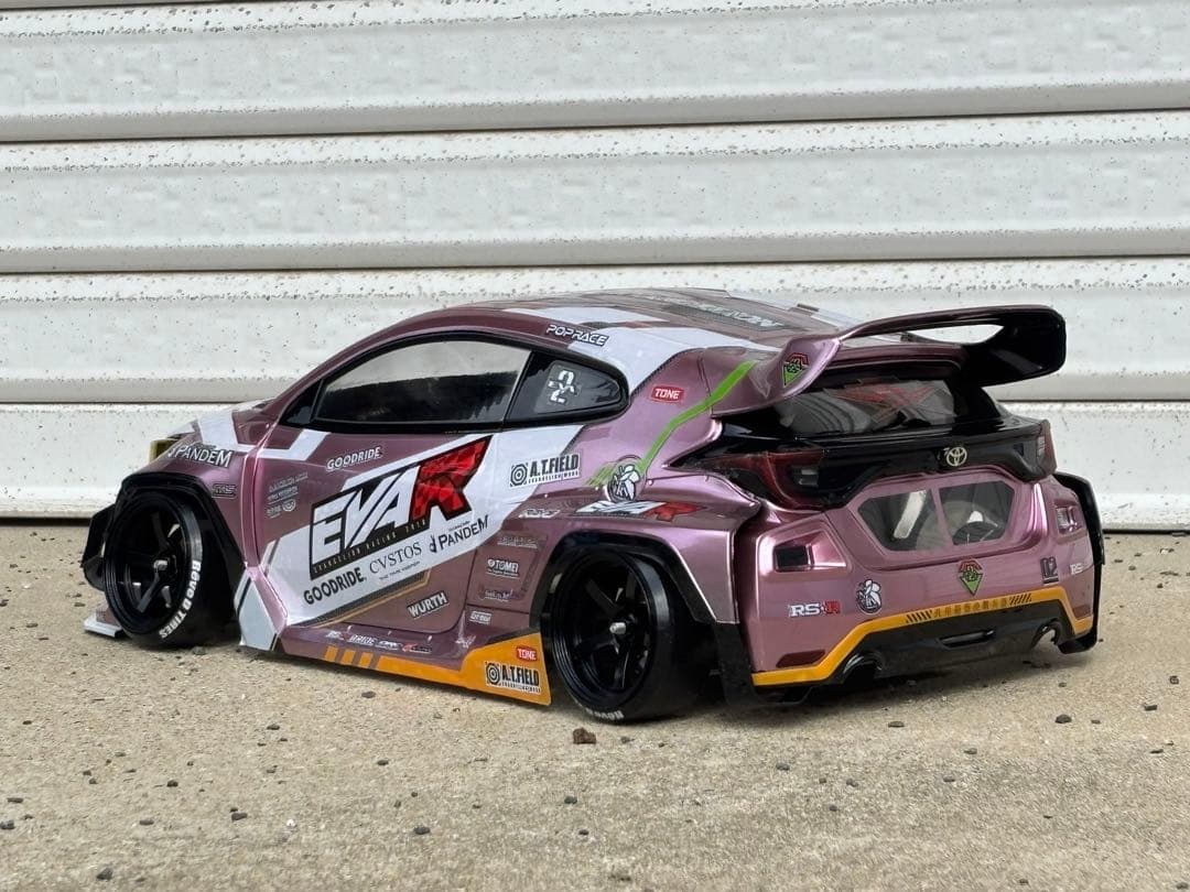 ラジドリボディ アディクション　grヤリス エヴァンゲリオン仕様　塗装済未走行