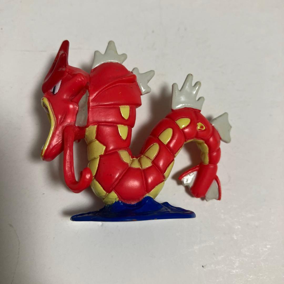 ポケモン　モンスターコレクション フィギュア　ギャラドス色違い　赤