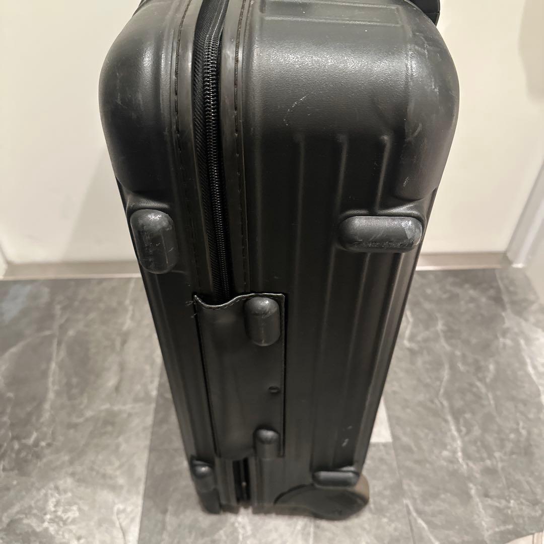 RIMOWA（リモワ） サルサ2輪 希少モデルTSA搭載 艶消黒35L機内持込可