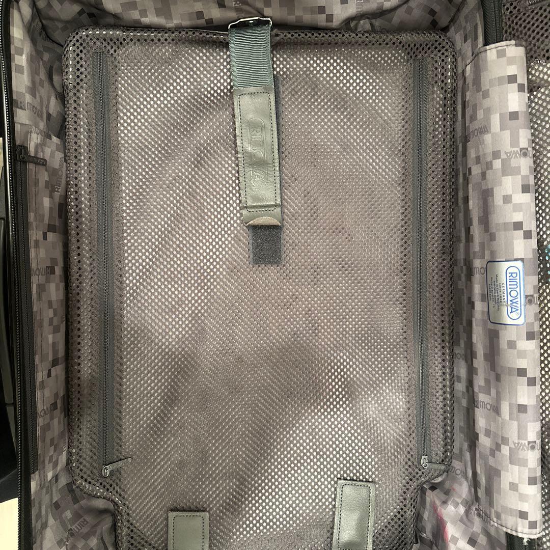 RIMOWA（リモワ） サルサ2輪 希少モデルTSA搭載 艶消黒35L機内持込可