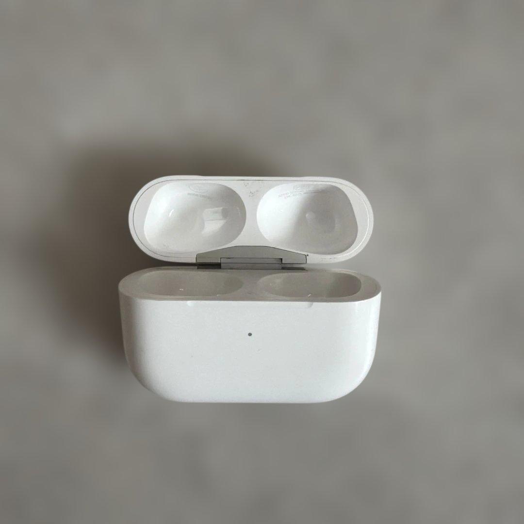 H*u様 Airpods Pro 2 第二世代 アップル イヤホン air po