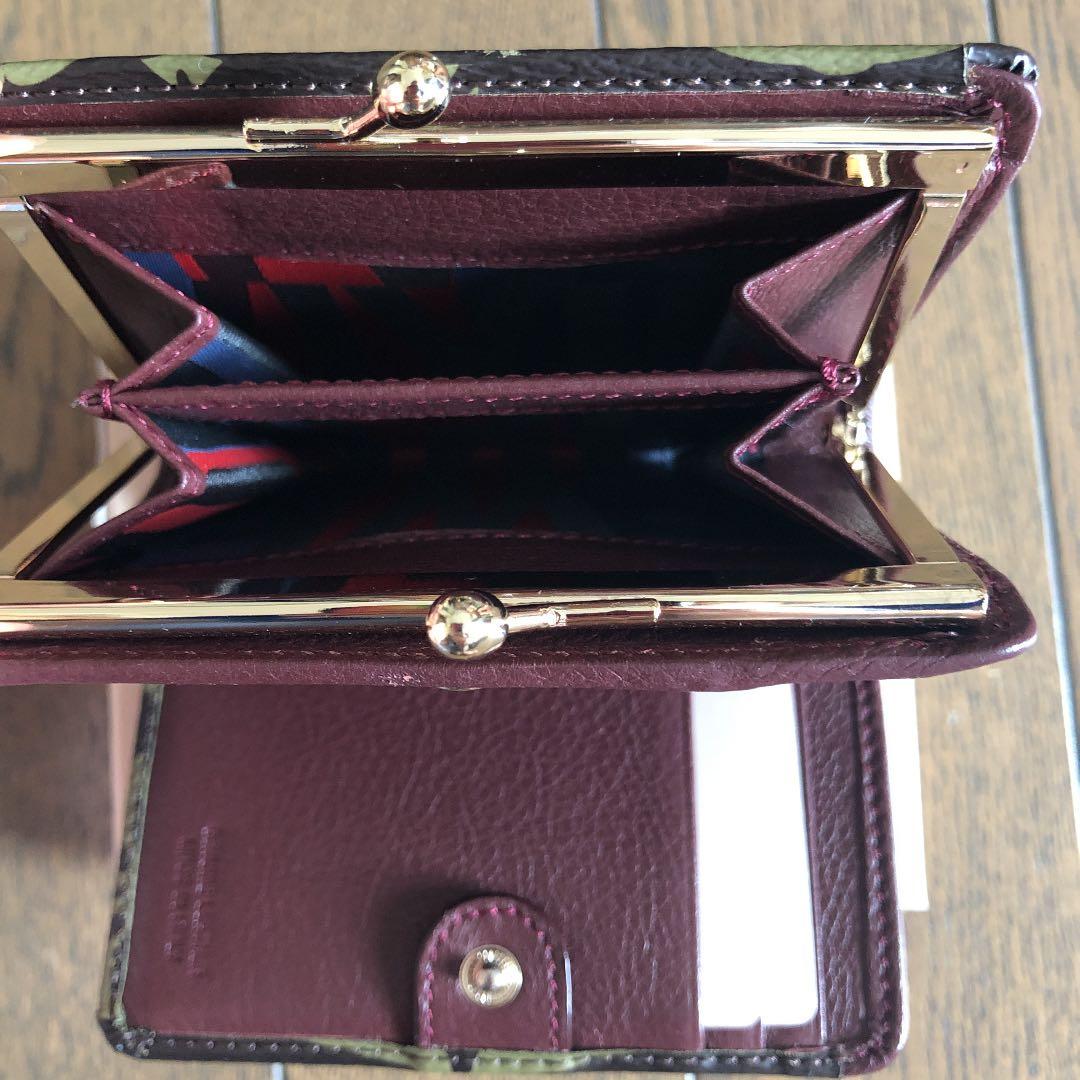 ヴィヴィアンウエストウッド　二つ折り財布
