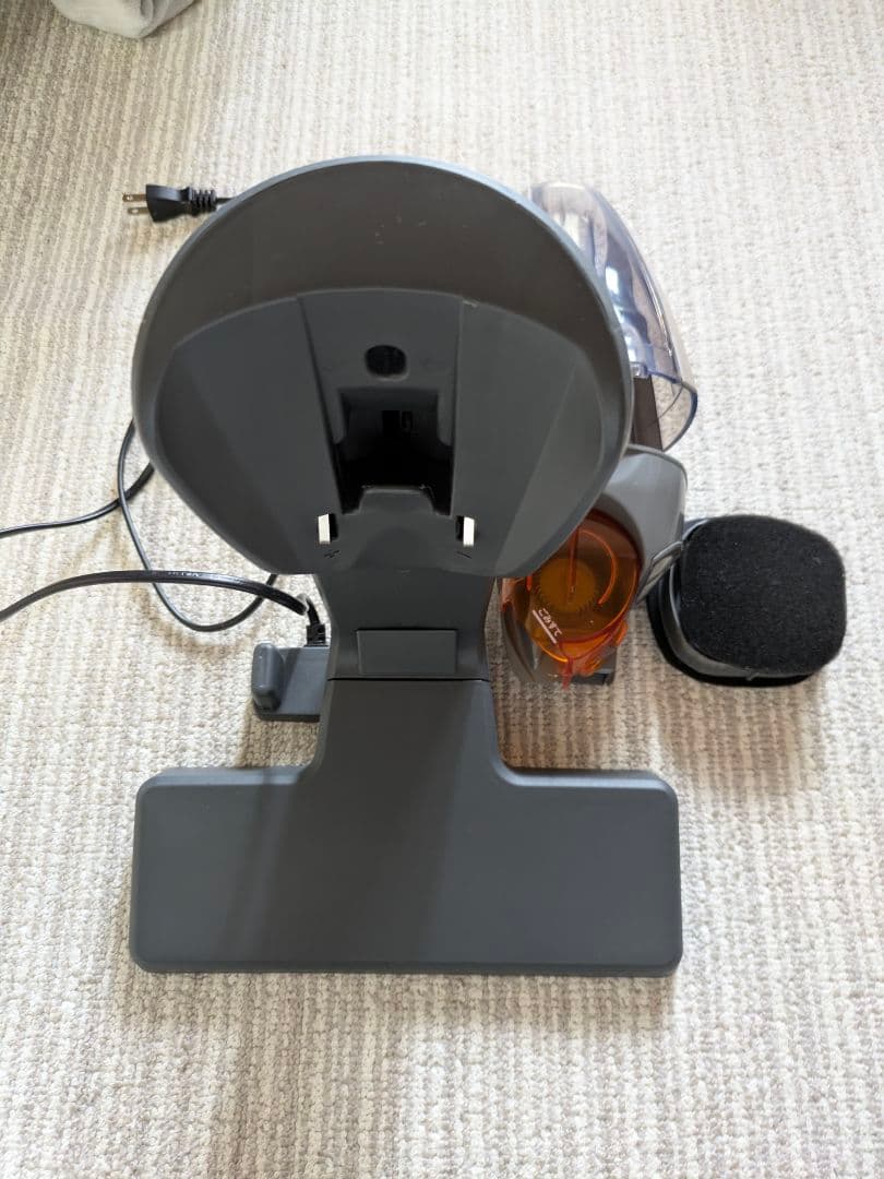 夜間飛行　ほぼ新品　日立充電式掃除機　PV-B200H シャンパンゴールド