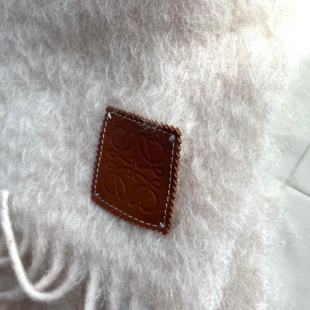 2024年モデル♡ロエベ モヘアマフラー フリンジ レザーパッチ ホワイト