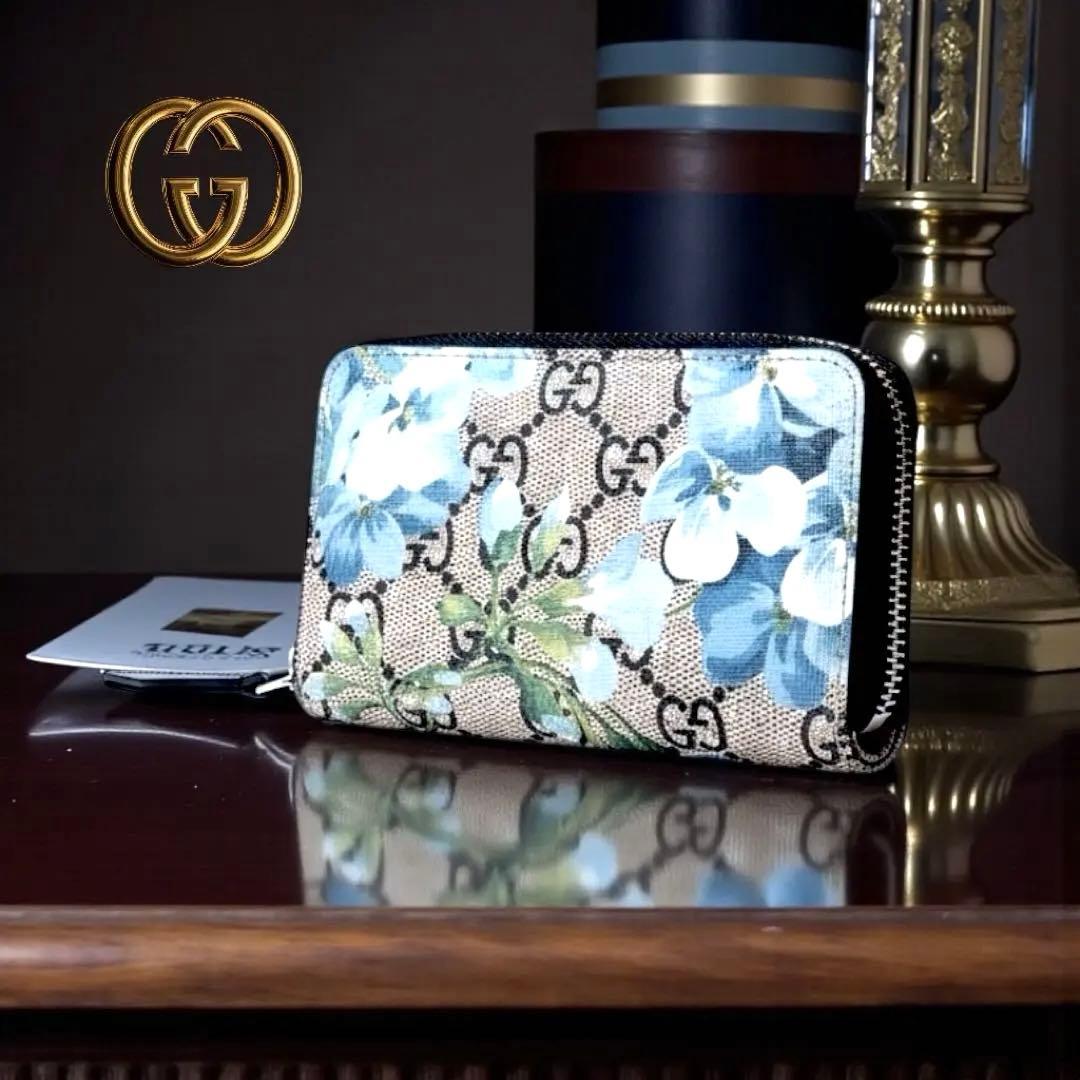 犬*も様 GUCCI フラワープリント カード ミニウォレット