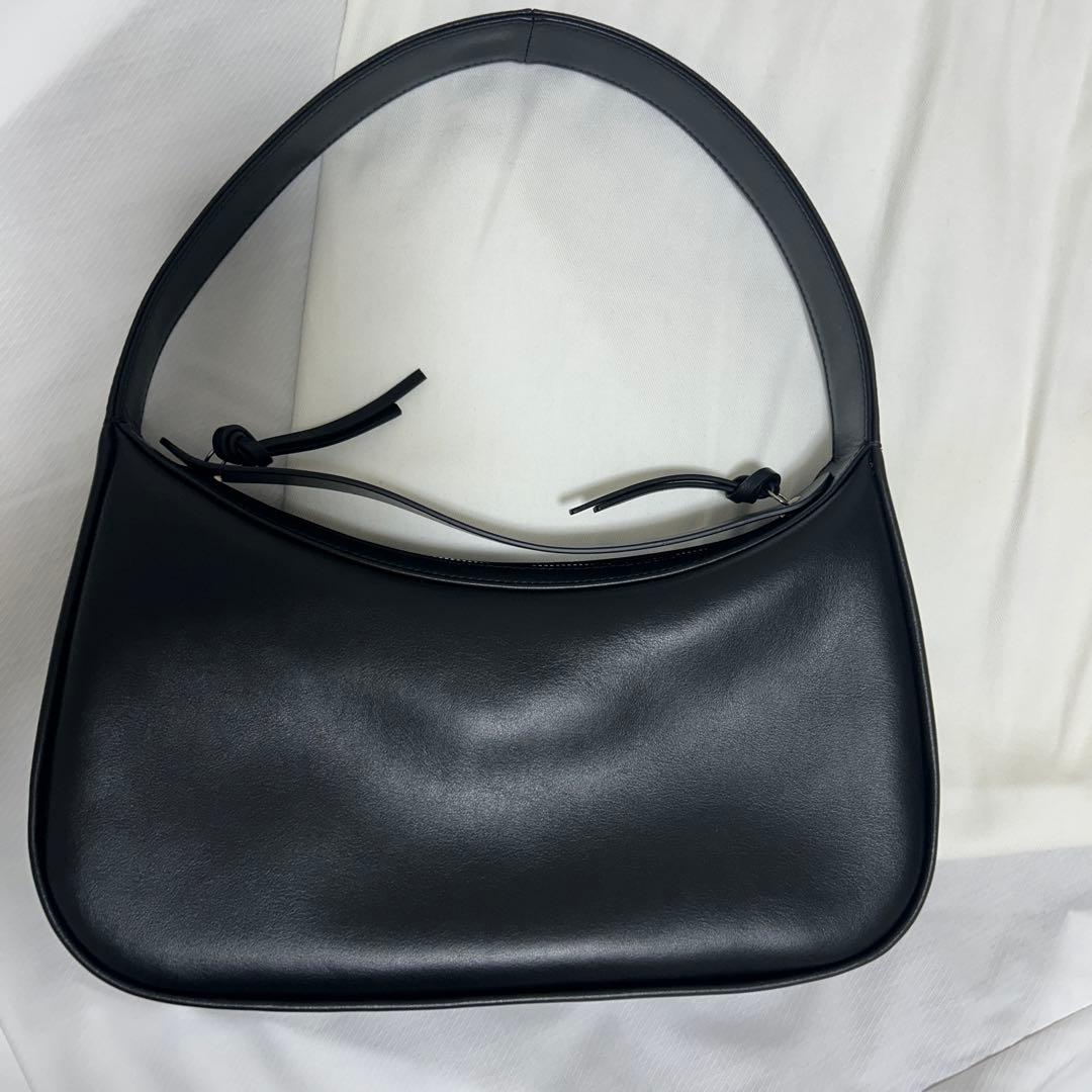 NEOUS ブラック ハンドバッグ　ショルダーバッグ