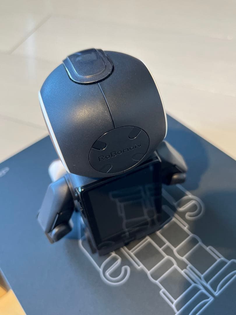 SHARP RoBoHoN SR-03M 本体　ロボホン　服　帽子