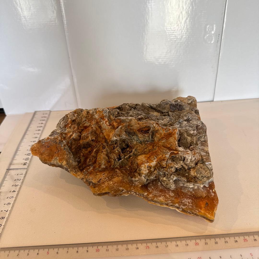 北海道石　然別オパール　蛍光オパール約2700ｇ