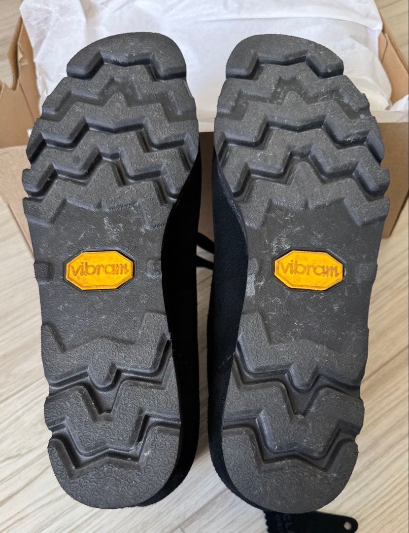 クラークス ワラビー ゴアテックス ブラックスエード US7 Clarks