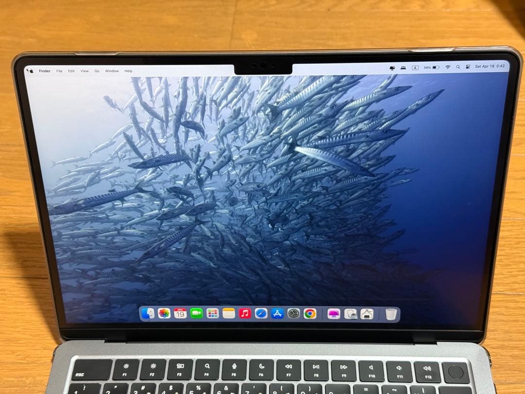 Apple MacBook スペースグレイ M2 8gb 256gb