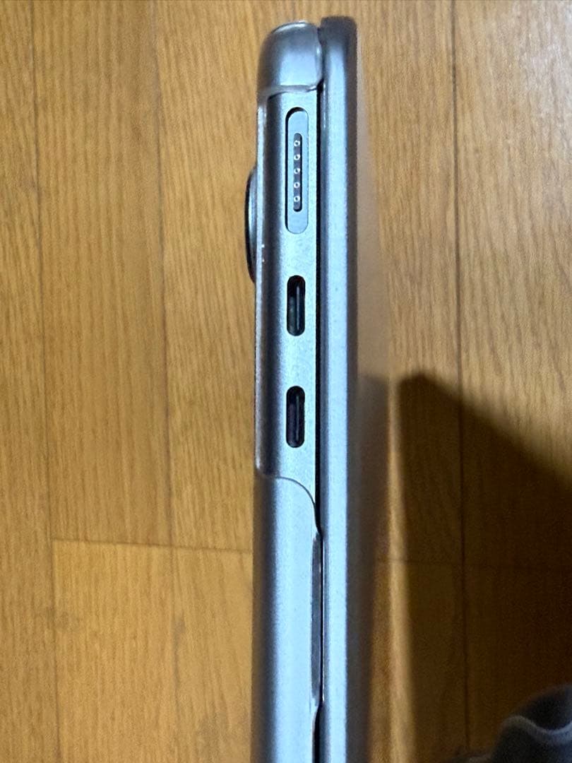 Apple MacBook スペースグレイ M2 8gb 256gb
