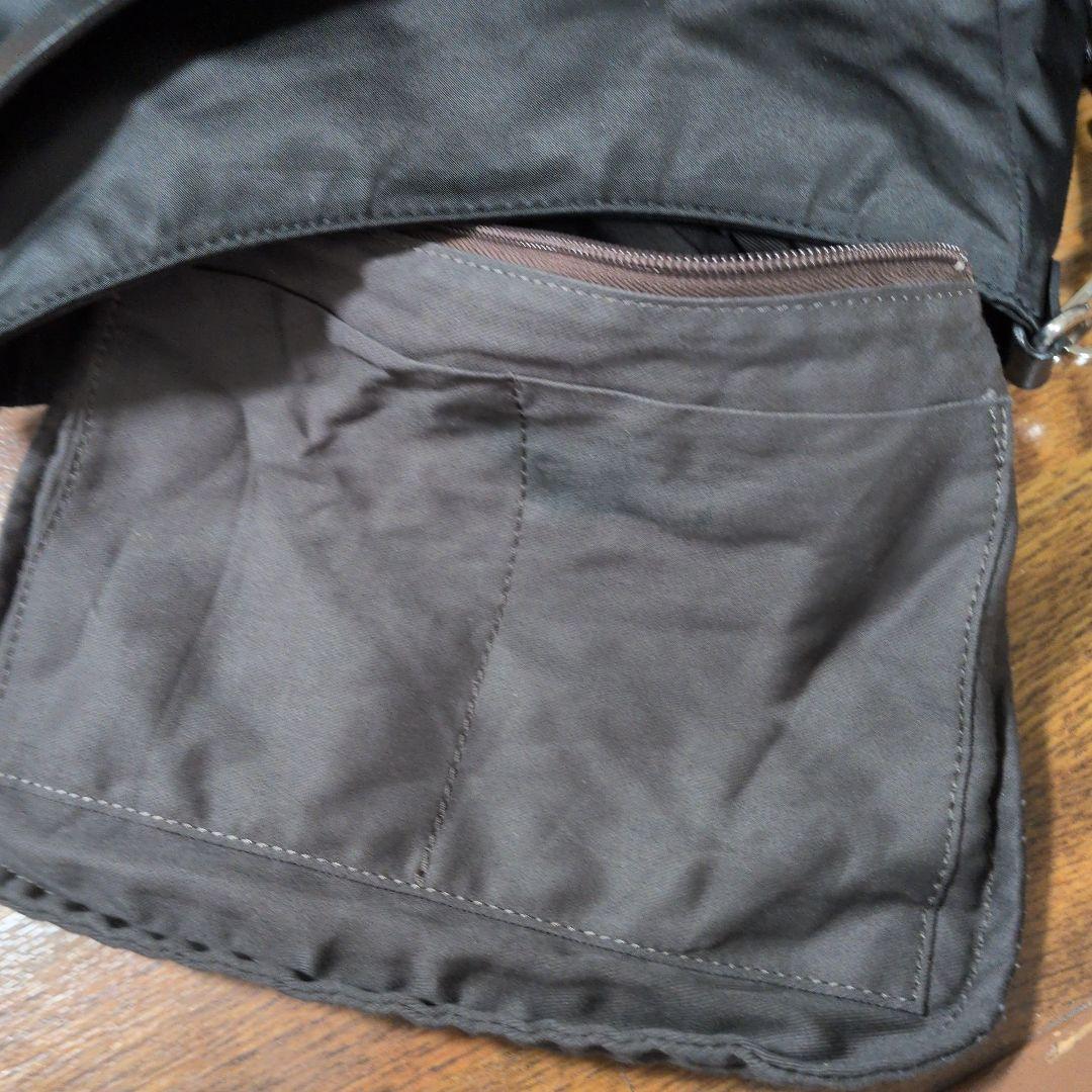 ラシット　ブラック ショルダーバッグ