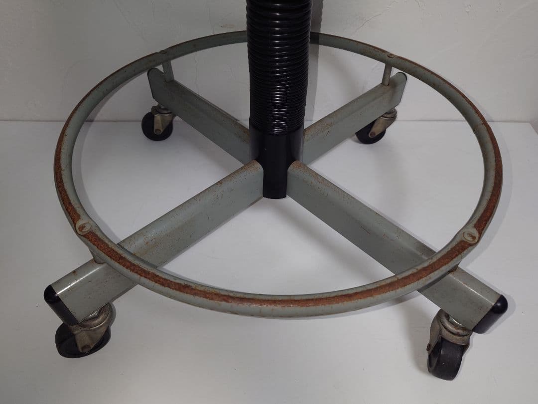 フ*ィ様 ITOKI オフィス いす 回転椅子 イス 昭和レトロ KRG-233