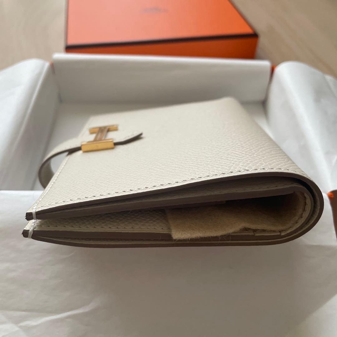 新品　未使用　HERMES エルメス　ベアンコンパクト　クレ　ゴールド金具　財布