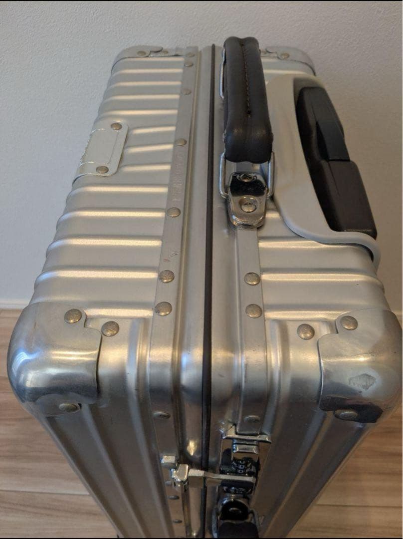 RIMOWA リモワ クラシックフライト 33L 4輪 機内持込可